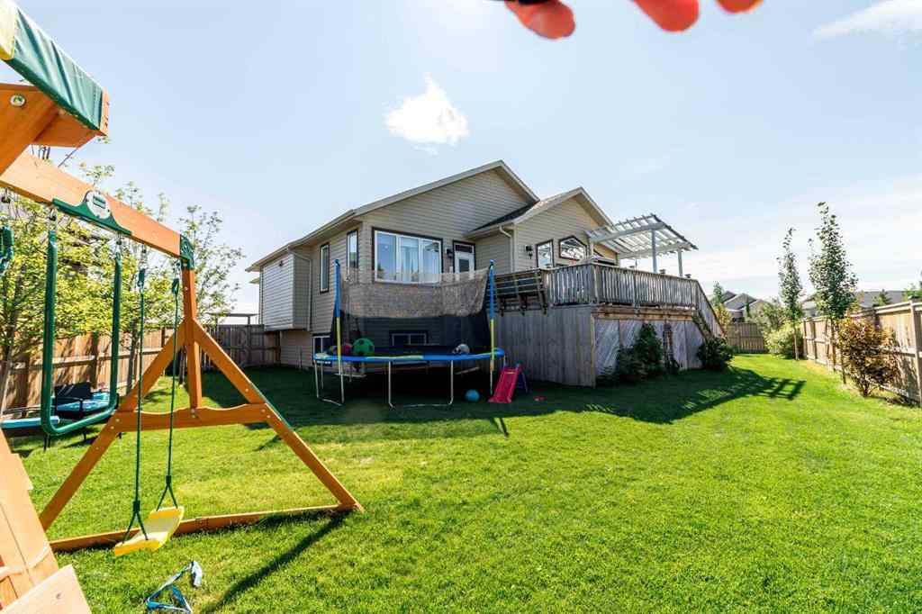 MLS® A2217258 - 5 Hodgstreet Place  in Hewlett Park Sylvan Lake, Residential
