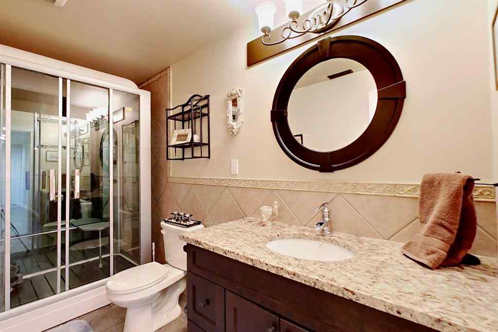 MLS® A2217258 - 5 Hodgstreet Place  in Hewlett Park Sylvan Lake, Residential