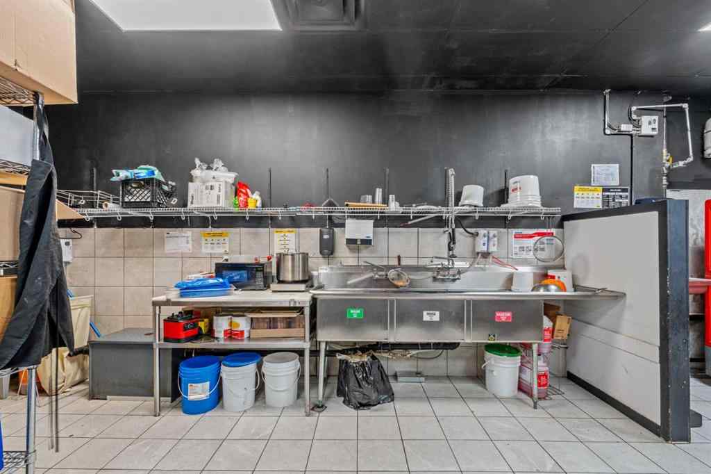 MLS® A2217265 - Unit #156 55 Castleridge Boulevard NE in Castleridge Calgary, Commercial