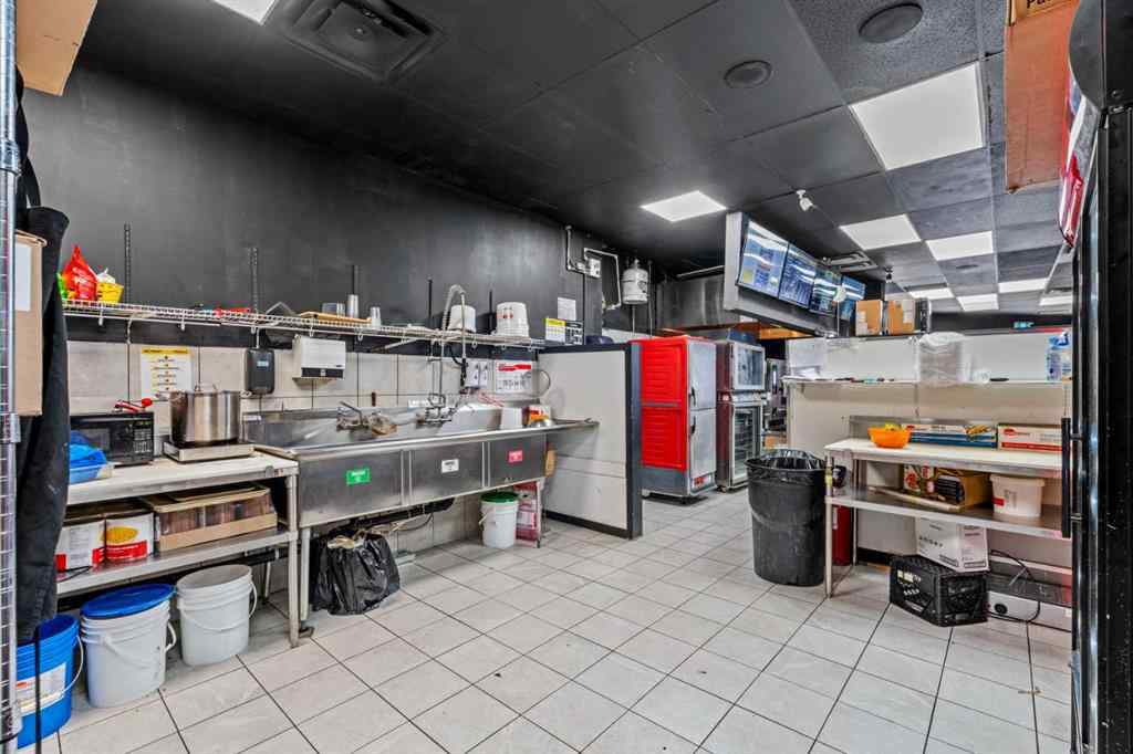 MLS® A2217265 - Unit #156 55 Castleridge Boulevard NE in Castleridge Calgary, Commercial
