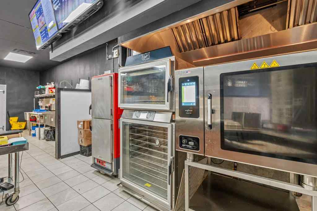 MLS® A2217265 - Unit #156 55 Castleridge Boulevard NE in Castleridge Calgary, Commercial