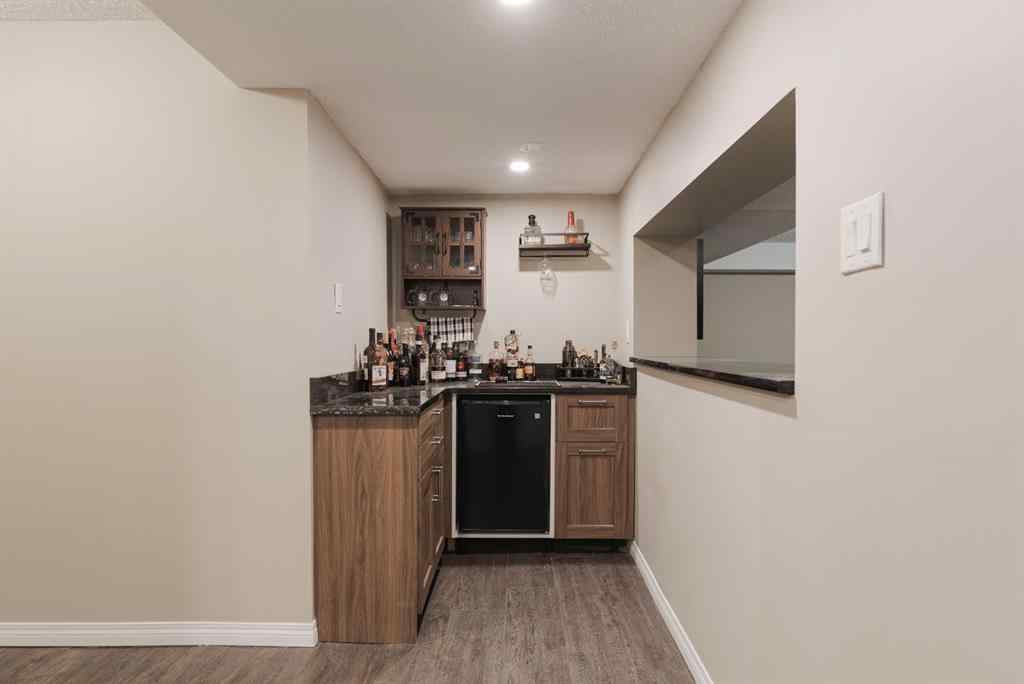 MLS® A2217309 - 121 Cowley Bay  in Thickwood Fort McMurray, Residential