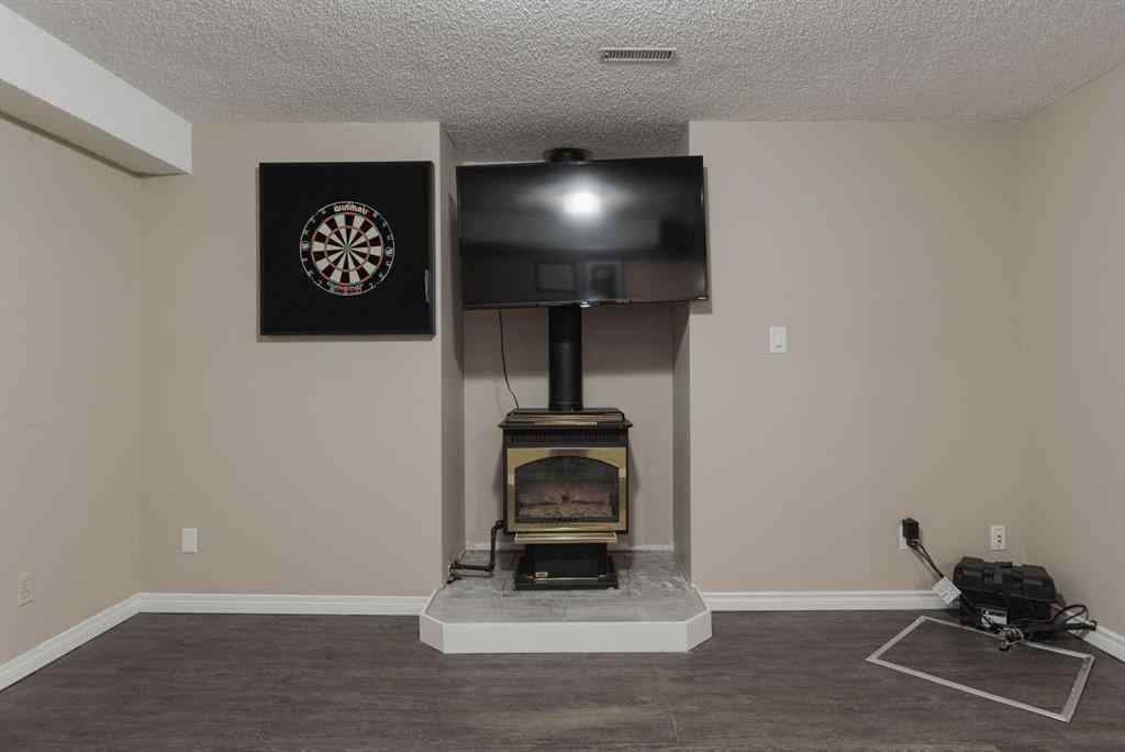 MLS® A2217309 - 121 Cowley Bay  in Thickwood Fort McMurray, Residential