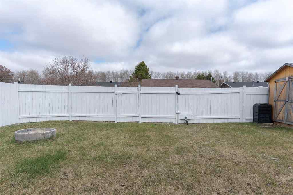 MLS® A2217309 - 121 Cowley Bay  in Thickwood Fort McMurray, Residential