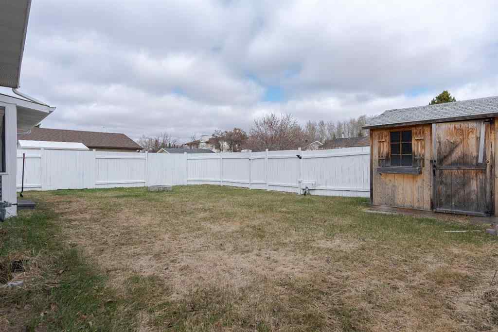 MLS® A2217309 - 121 Cowley Bay  in Thickwood Fort McMurray, Residential