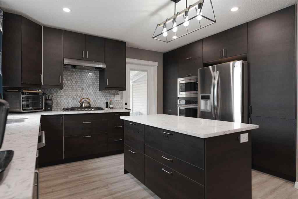 MLS® A2217309 - 121 Cowley Bay  in Thickwood Fort McMurray, Residential