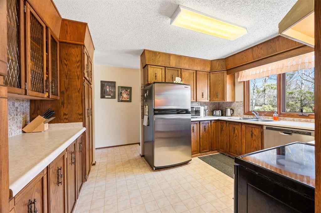 MLS® A2217346 - 27471 17 Highway  in NONE Rural, Residential