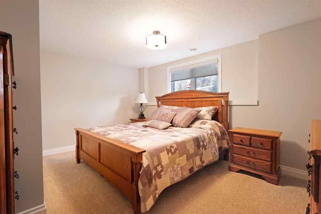 MLS® A2217358 - 911 2 Avenue W in West End Brooks, Residential