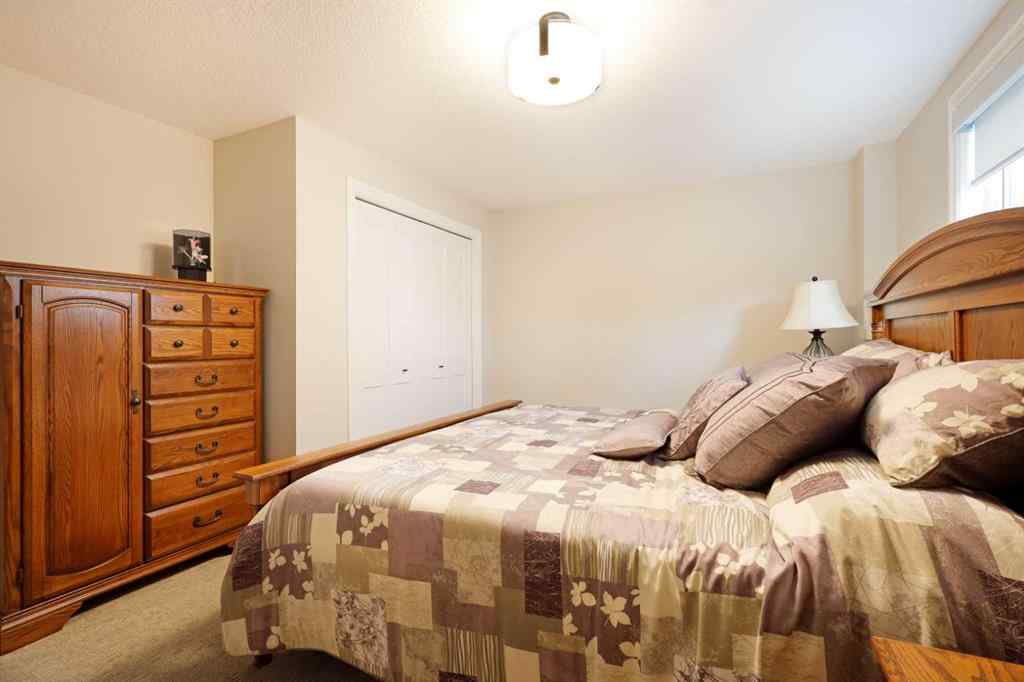 MLS® A2217358 - 911 2 Avenue W in West End Brooks, Residential