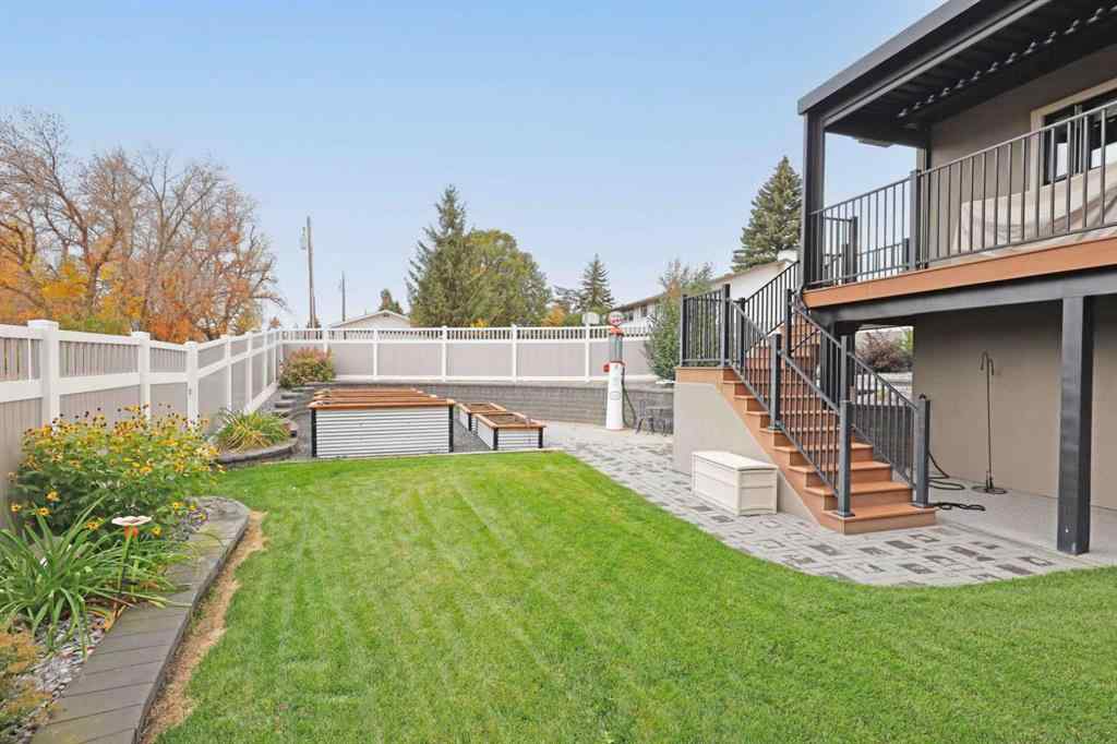 MLS® A2217358 - 911 2 Avenue W in West End Brooks, Residential
