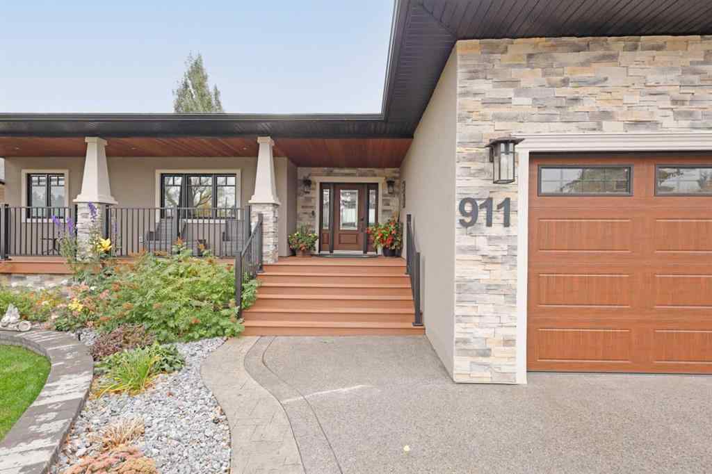 MLS® A2217358 - 911 2 Avenue W in West End Brooks, Residential