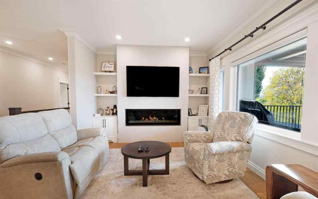 MLS® A2217358 - 911 2 Avenue W in West End Brooks, Residential