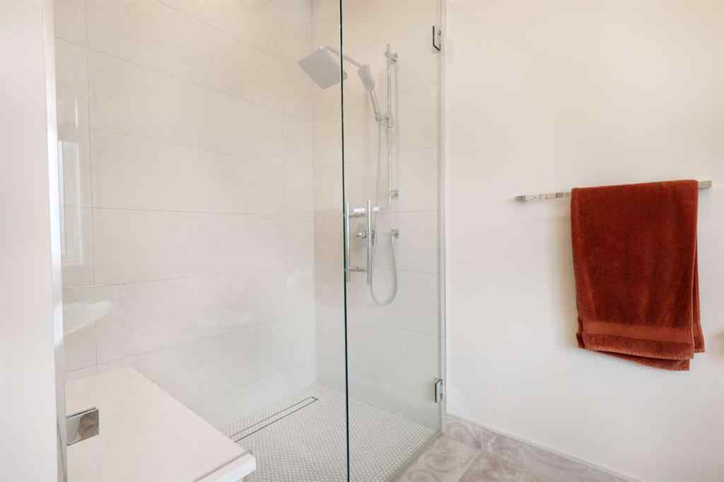 MLS® A2217358 - 911 2 Avenue W in West End Brooks, Residential