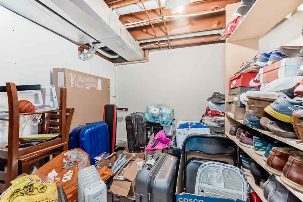MLS® A2217421 - 148 Pinemill Mews NE in Pineridge Calgary, Residential
