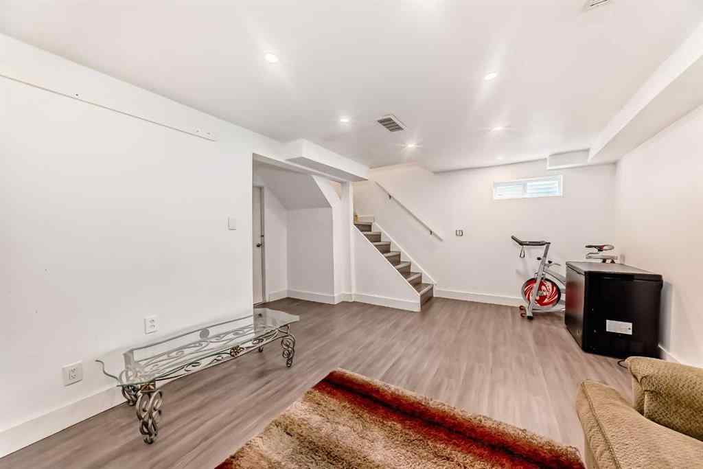 MLS® A2217421 - 148 Pinemill Mews NE in Pineridge Calgary, Residential