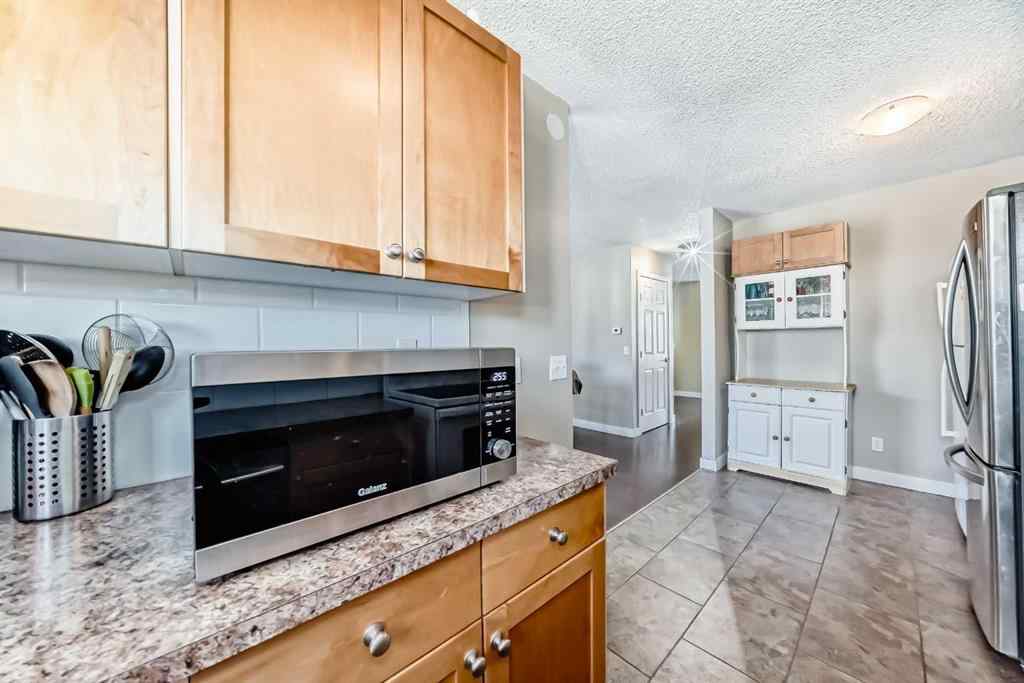 MLS® A2217421 - 148 Pinemill Mews NE in Pineridge Calgary, Residential
