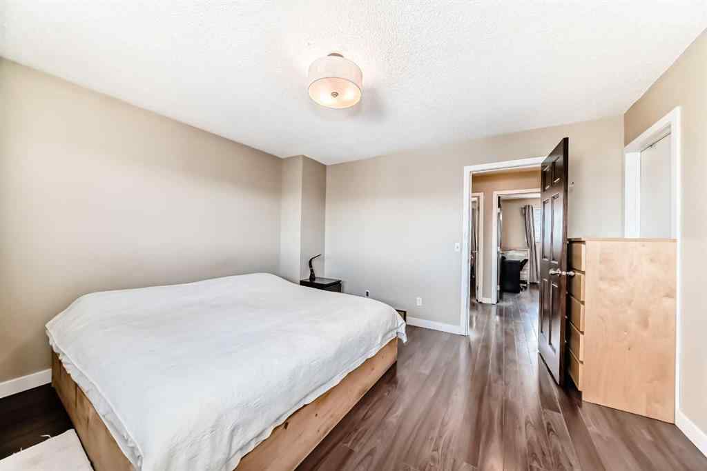 MLS® A2217421 - 148 Pinemill Mews NE in Pineridge Calgary, Residential