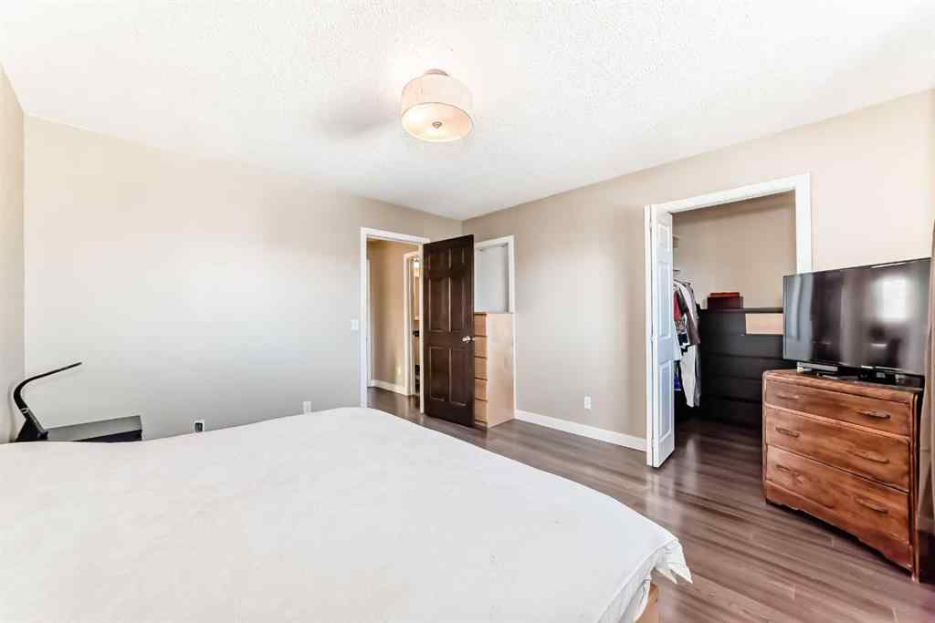 MLS® A2217421 - 148 Pinemill Mews NE in Pineridge Calgary, Residential