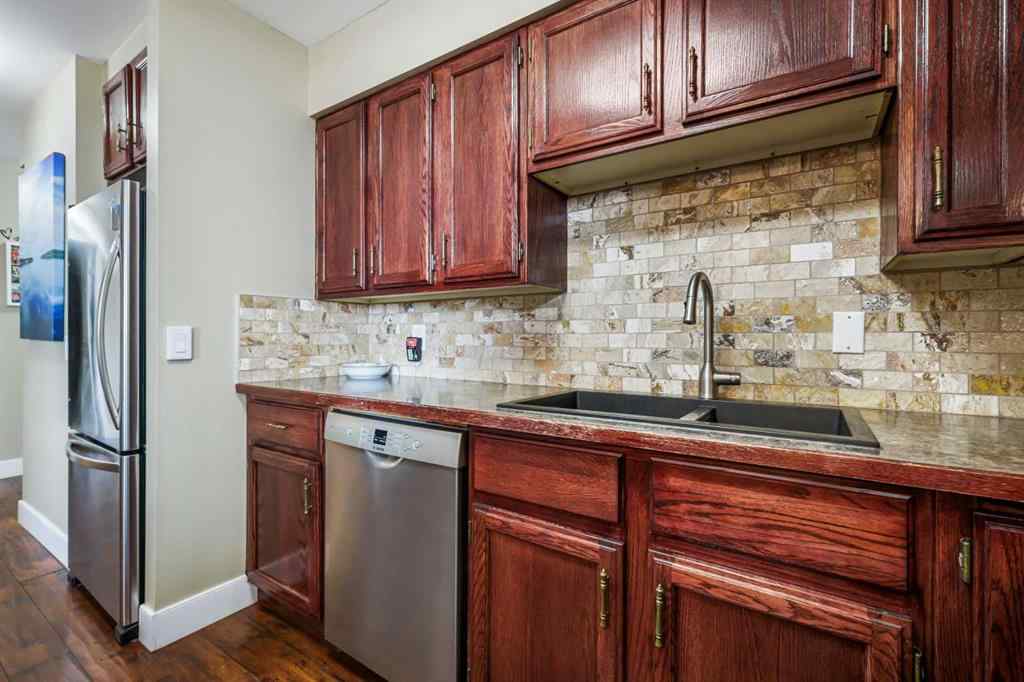 MLS® A2217495 - Unit #404 80 Point Mckay Crescent NW in Point McKay Calgary, Residential