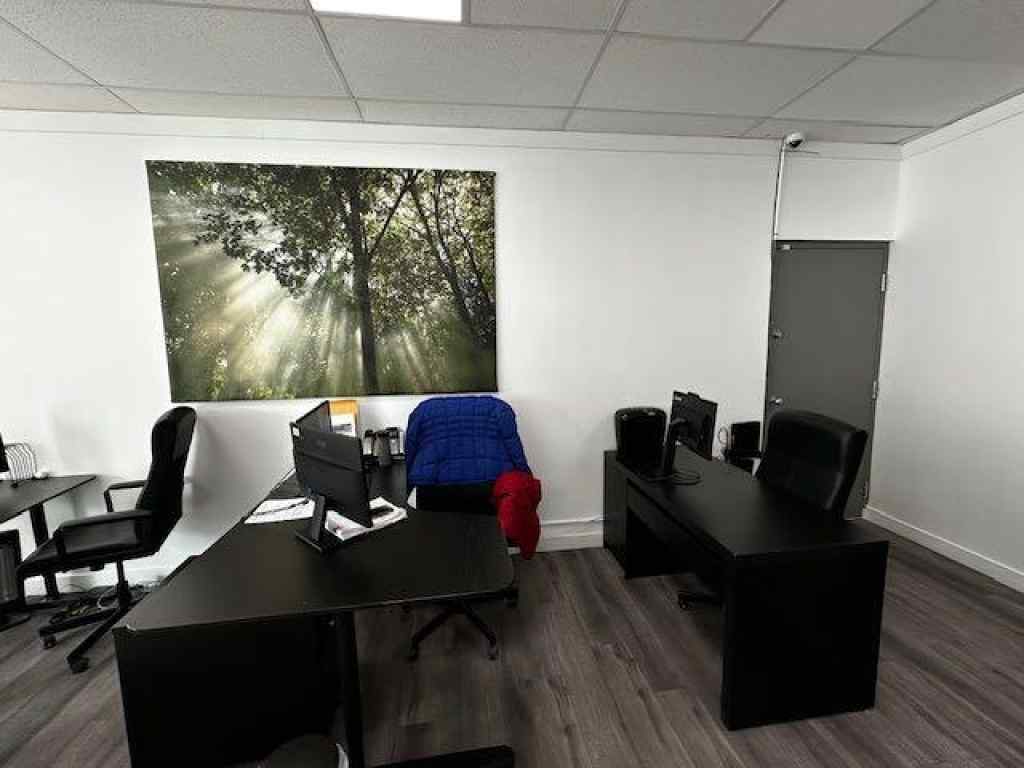 MLS® A2217497 - 128 2 Avenue SE in Chinatown Calgary, Commercial