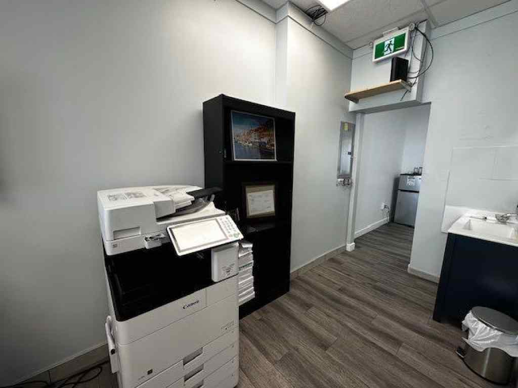 MLS® A2217497 - 128 2 Avenue SE in Chinatown Calgary, Commercial