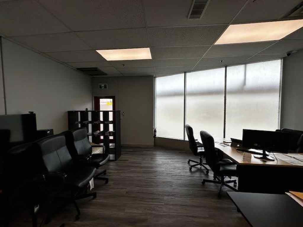 MLS® A2217497 - 128 2 Avenue SE in Chinatown Calgary, Commercial