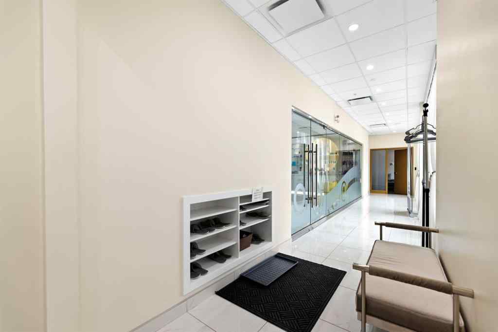 MLS® A2217543 - 4620-4624 16 Avenue NW in Montgomery Calgary, Commercial