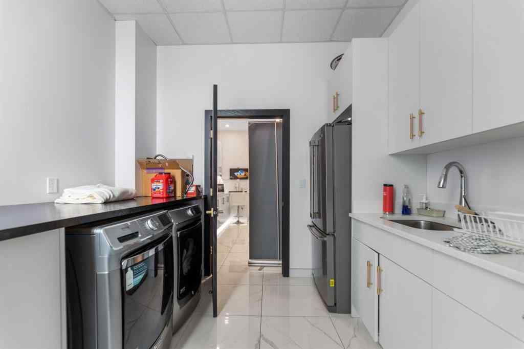 MLS® A2217543 - 4620-4624 16 Avenue NW in Montgomery Calgary, Commercial
