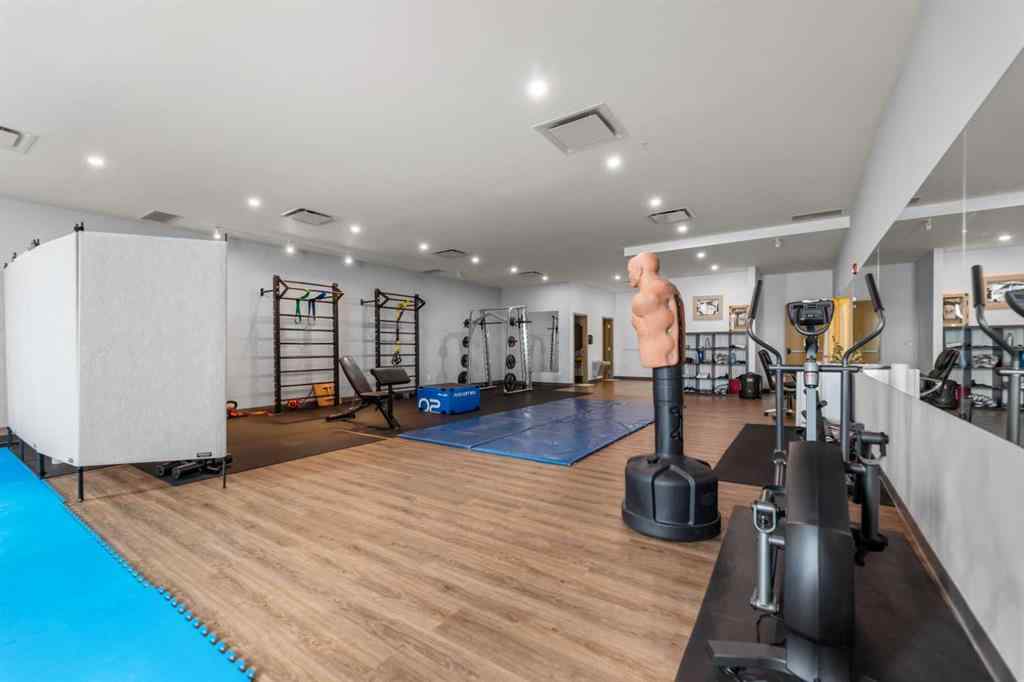 MLS® A2217543 - 4620-4624 16 Avenue NW in Montgomery Calgary, Commercial