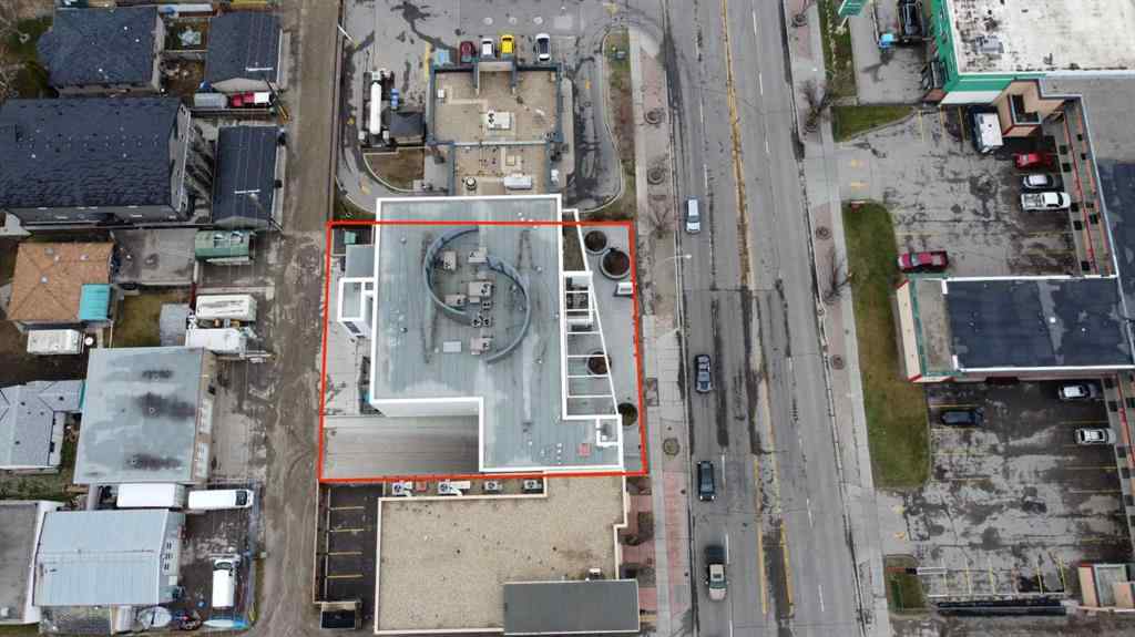MLS® A2217543 - 4620-4624 16 Avenue NW in Montgomery Calgary, Commercial
