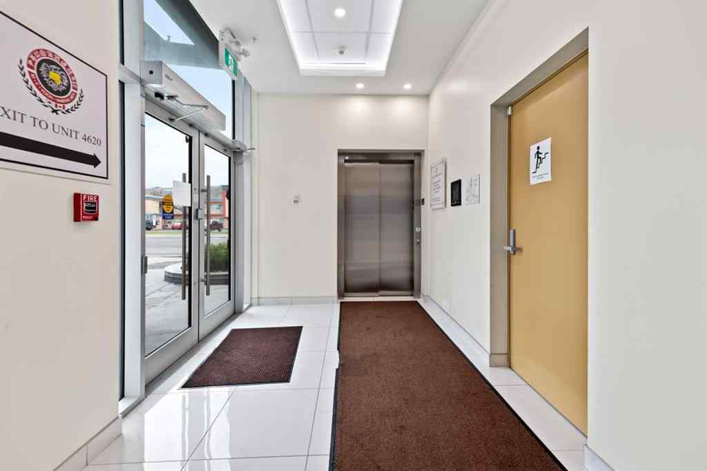 MLS® A2217543 - 4620-4624 16 Avenue NW in Montgomery Calgary, Commercial