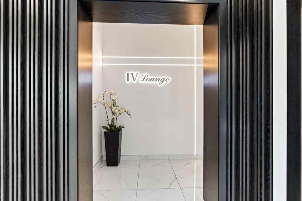MLS® A2217543 - 4620-4624 16 Avenue NW in Montgomery Calgary, Commercial
