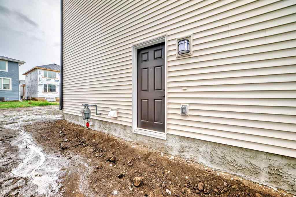 MLS® A2217546 - 17 Appaloosa Crescent  in Heartland Cochrane, Residential
