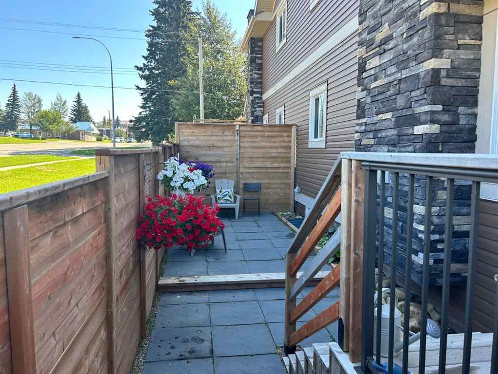 MLS® A2217556 - 5315-A 50 Avenue  in NONE Rocky Mountain House, Residential
