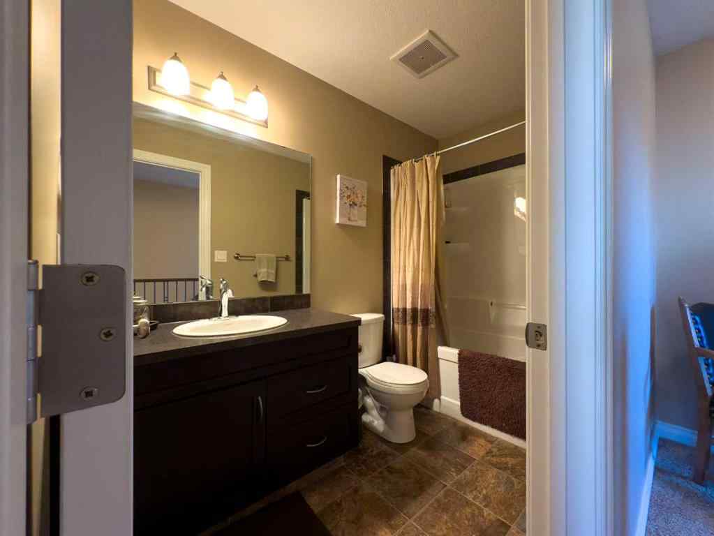 MLS® A2217556 - 5315-A 50 Avenue  in NONE Rocky Mountain House, Residential