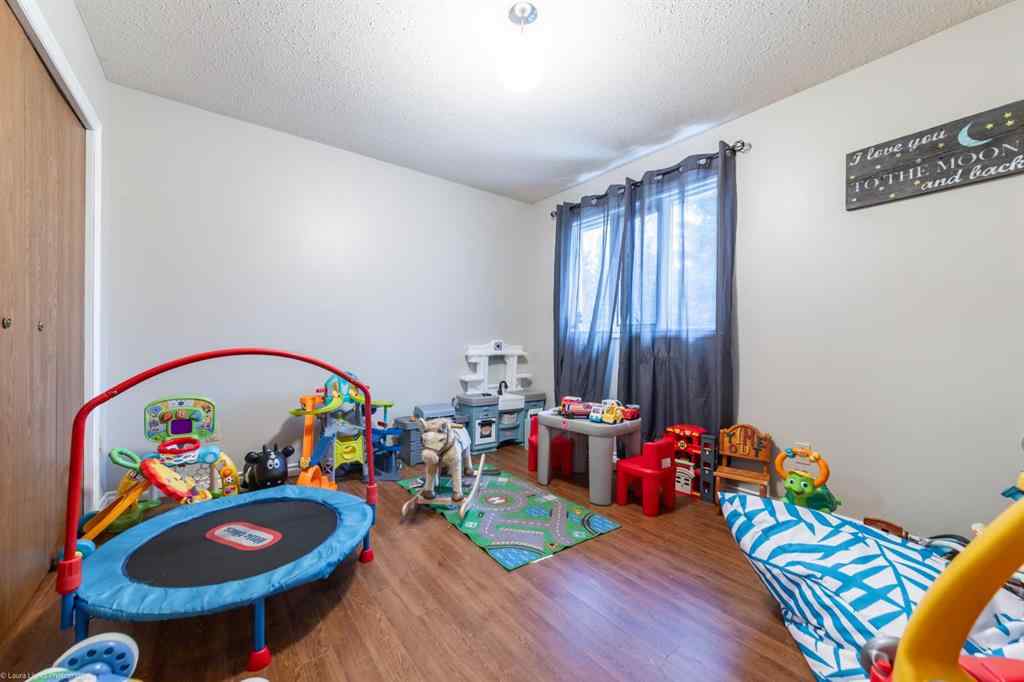 MLS® A2217560 - 127 3rd Street E in NONE St. Walburg, Residential