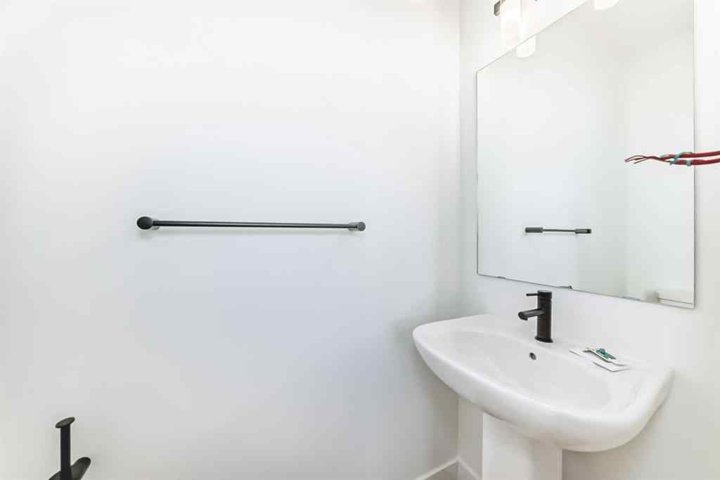 MLS® A2217577 - 430 Heartland Way  in Heartland Cochrane, Residential