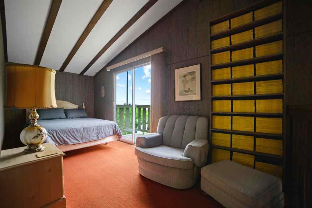 MLS® A2217603 - 5 Shady Drive   in NONE Rochon Sands, Residential
