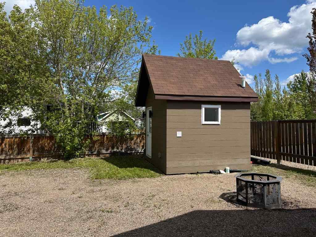 MLS® A2217604 - 1115 Oak Avenue  in  Lac Des Iles, Residential