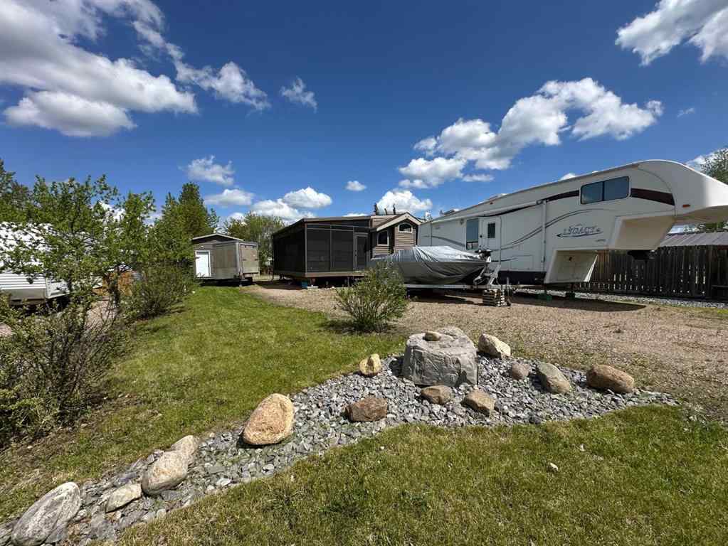 MLS® A2217604 - 1115 Oak Avenue  in  Lac Des Iles, Residential