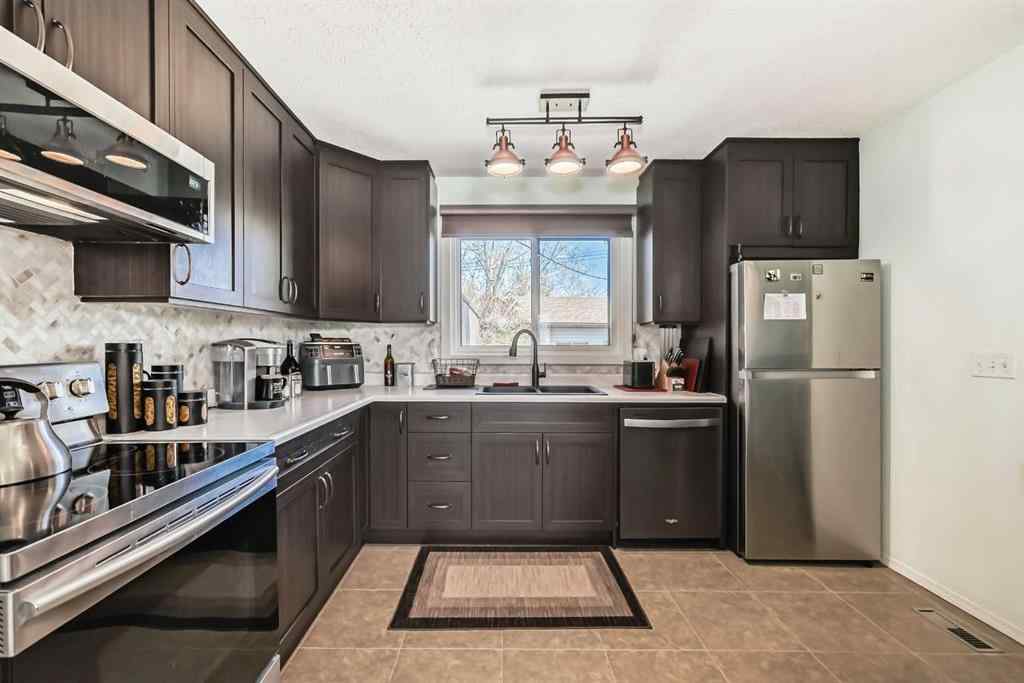 MLS® A2217610 - 314 Mckinnon Drive  in NONE Carseland, Residential