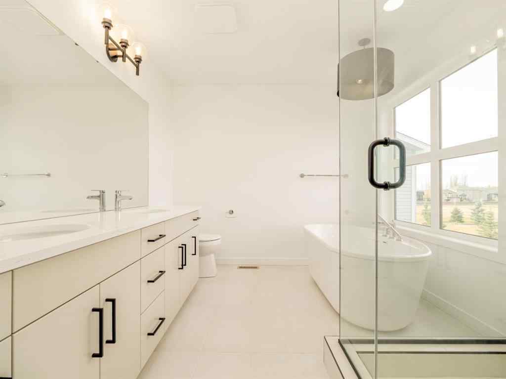 MLS® A2217626 - 4417 31 Avenue S in Discovery Lethbridge, Residential