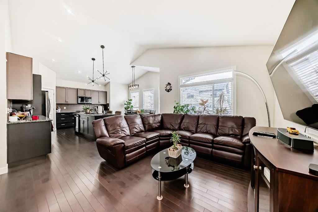 MLS® A2217649 - 612 Montgomery Close SE in Montrose High River, Residential