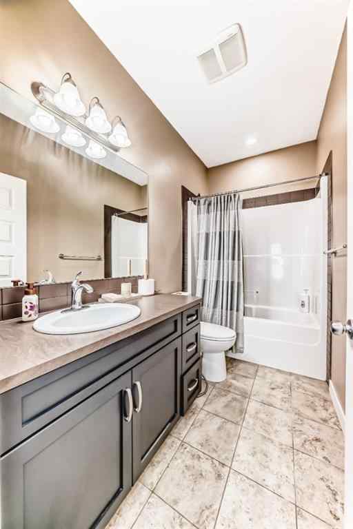 MLS® A2217649 - 612 Montgomery Close SE in Montrose High River, Residential