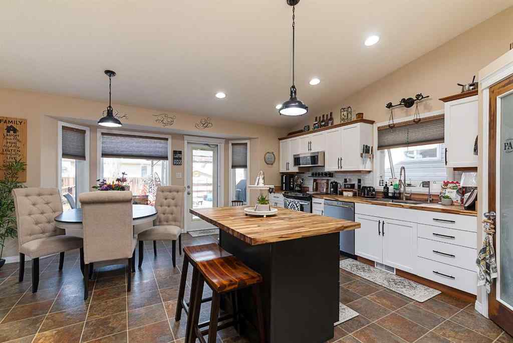 MLS® A2217655 - 6816 39A Street  in Parkview Estates Lloydminster, Residential