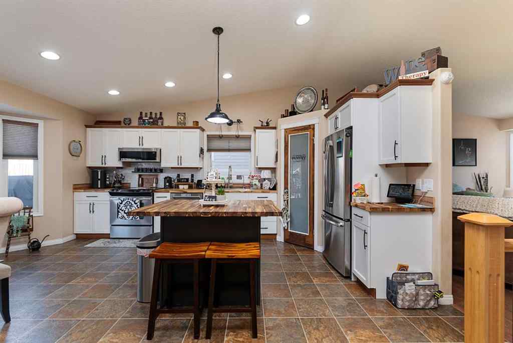 MLS® A2217655 - 6816 39A Street  in Parkview Estates Lloydminster, Residential