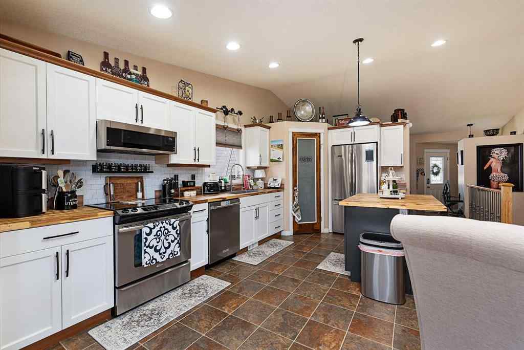 MLS® A2217655 - 6816 39A Street  in Parkview Estates Lloydminster, Residential