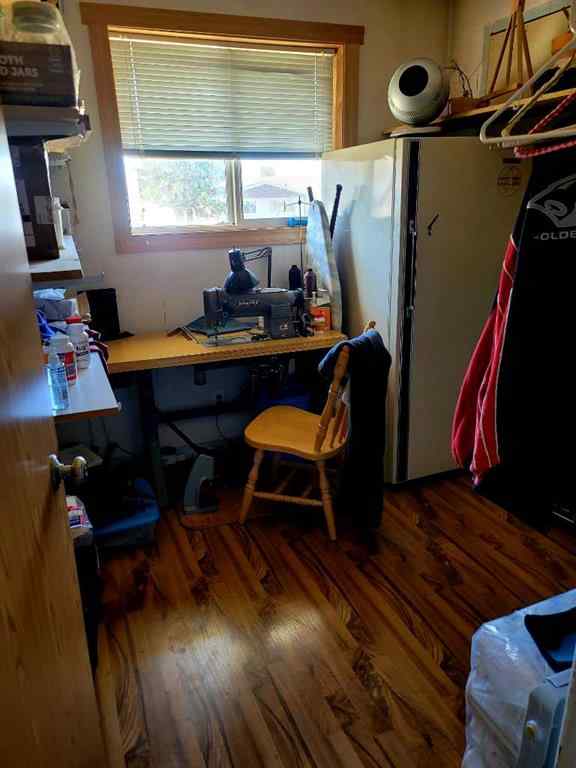 MLS® A2217742 - 209 Centre Street S in NONE Linden, Residential