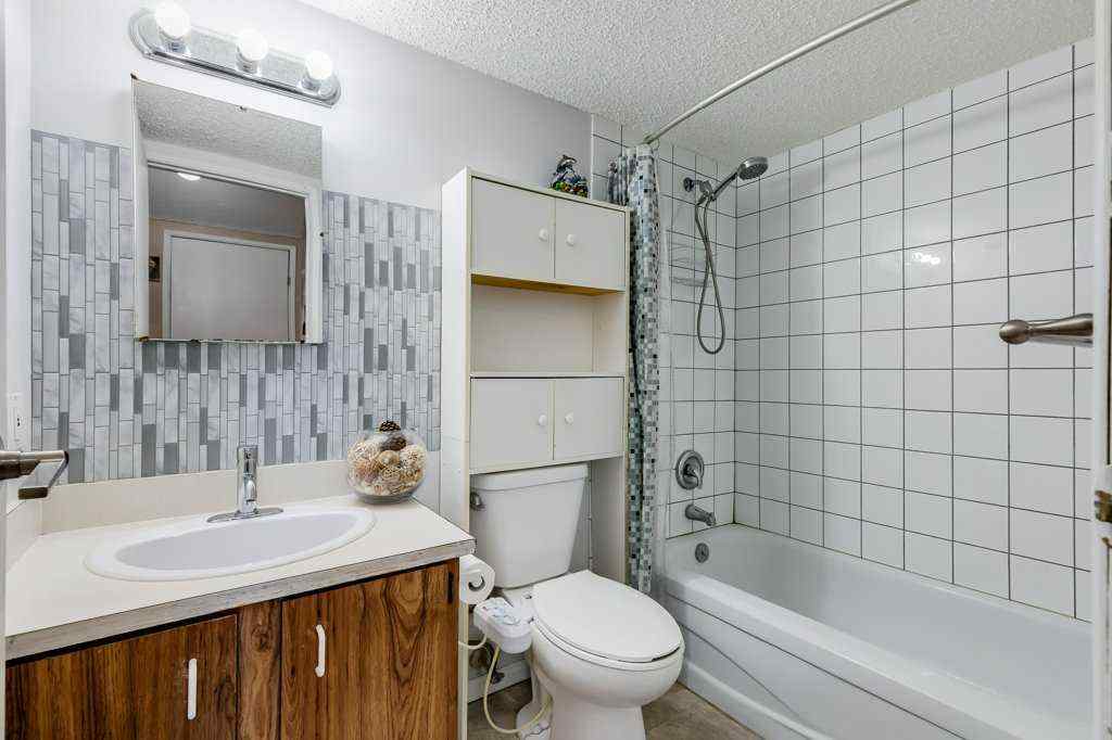 MLS® A2217743 - Unit #A 109 Stanley Avenue  in Heritage Okotoks Okotoks, Residential