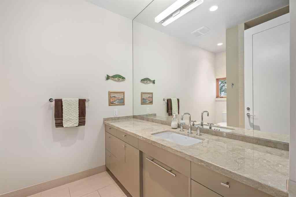 MLS® A2217754 - 1403 Beverley Place SW in Bel-Aire Calgary, Residential